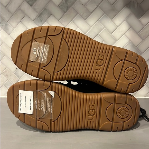 UGG Women's Black Ankle Boots - Picture 8 of 11